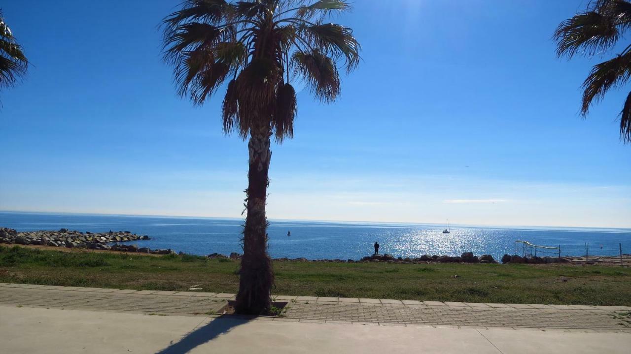 Alexandra'S Beach-Port Бадалона Экстерьер фото